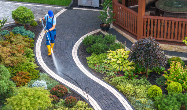 Why Choose Our Certified Pressure Washing Experts for Your Project Needs in Eastpointe, MI?